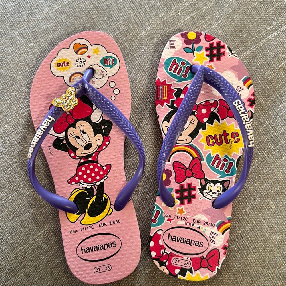 Havaianas Toddler Minnie Mouse Sandals with added Butterfly Charm Size 27-28